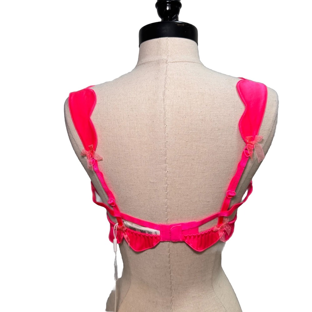 VS For Love & Lemons‎ Graphic Hearts Underwire Unlined Bra Size Large NWT - Picture 3 of 12